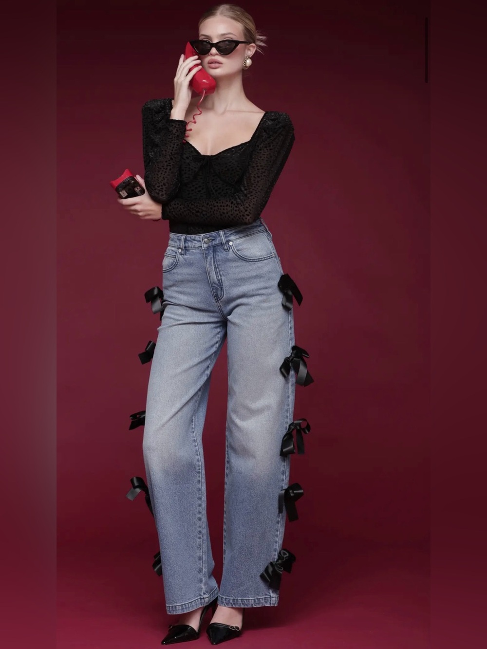 Bow detailed SOLD OUT High-Rise Wide Leg Jeans with Side Ribbon Detail -